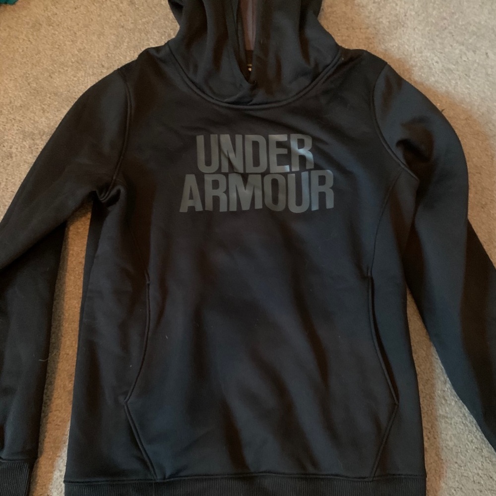 Under armour sweatshirt